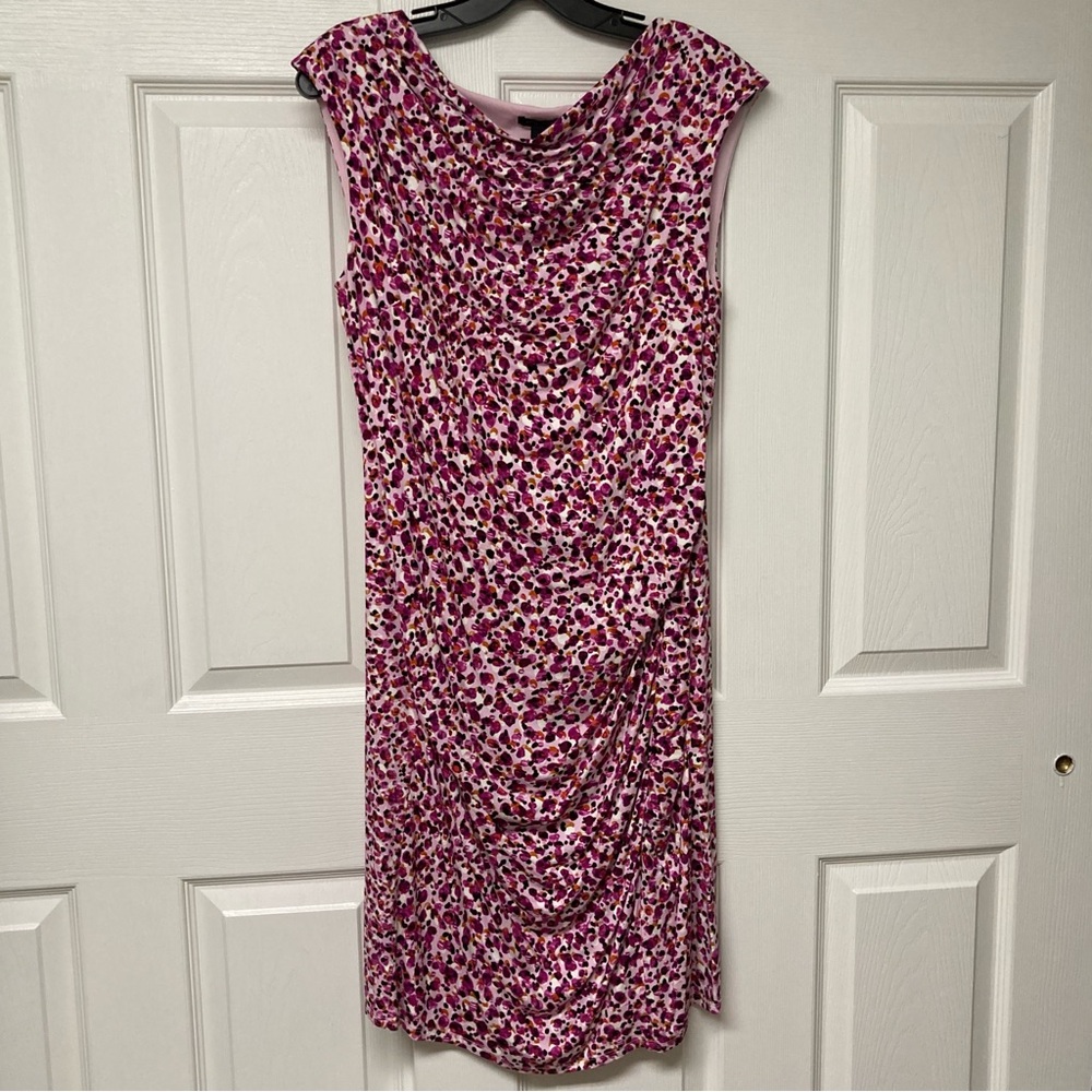 NWT Ann Taylor Printed Sheath in Shades of Pink
Size L